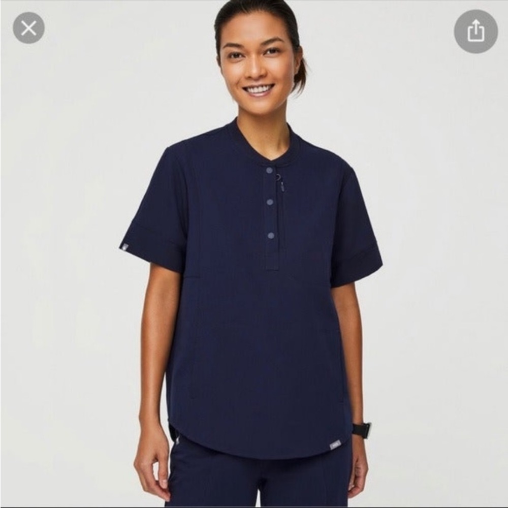 Figs Gidya Scrub Top